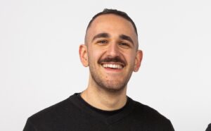 Red_Bild Kevin_Kosta_Bloom_1-26